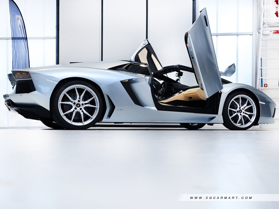 https://i.i-sgcm.com/new_cars/cars/11230/11230_g7