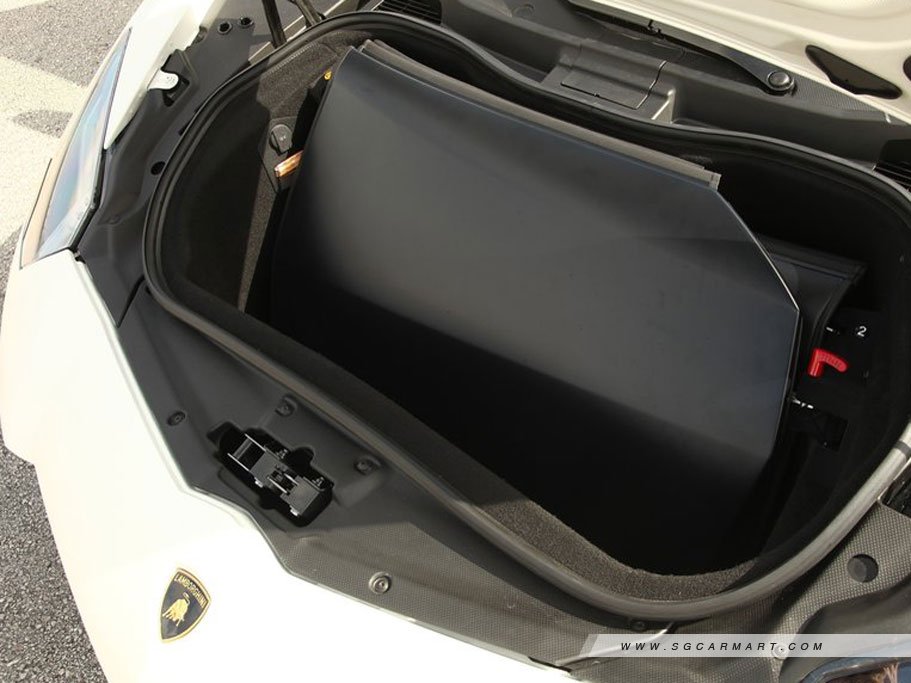 https://i.i-sgcm.com/new_cars/cars/11230/11230_g9