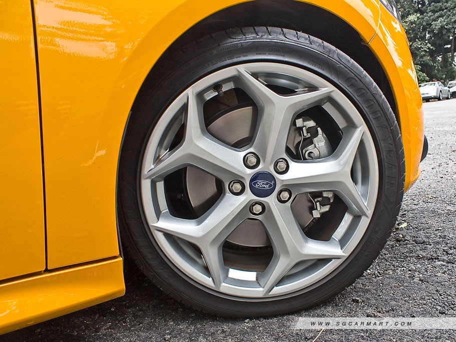 https://i.i-sgcm.com/new_cars/cars/11233/11233_g10