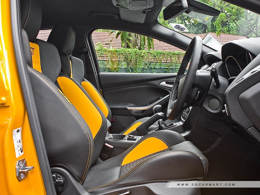 https://i.i-sgcm.com/new_cars/cars/11233/11233_g14