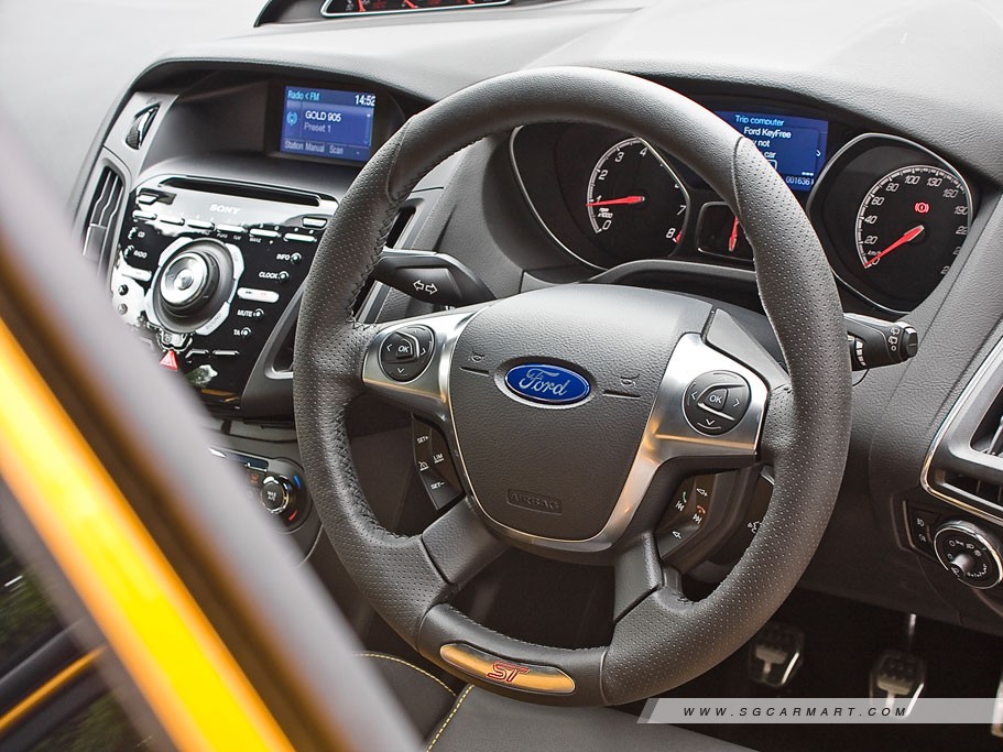 https://i.i-sgcm.com/new_cars/cars/11233/11233_g19