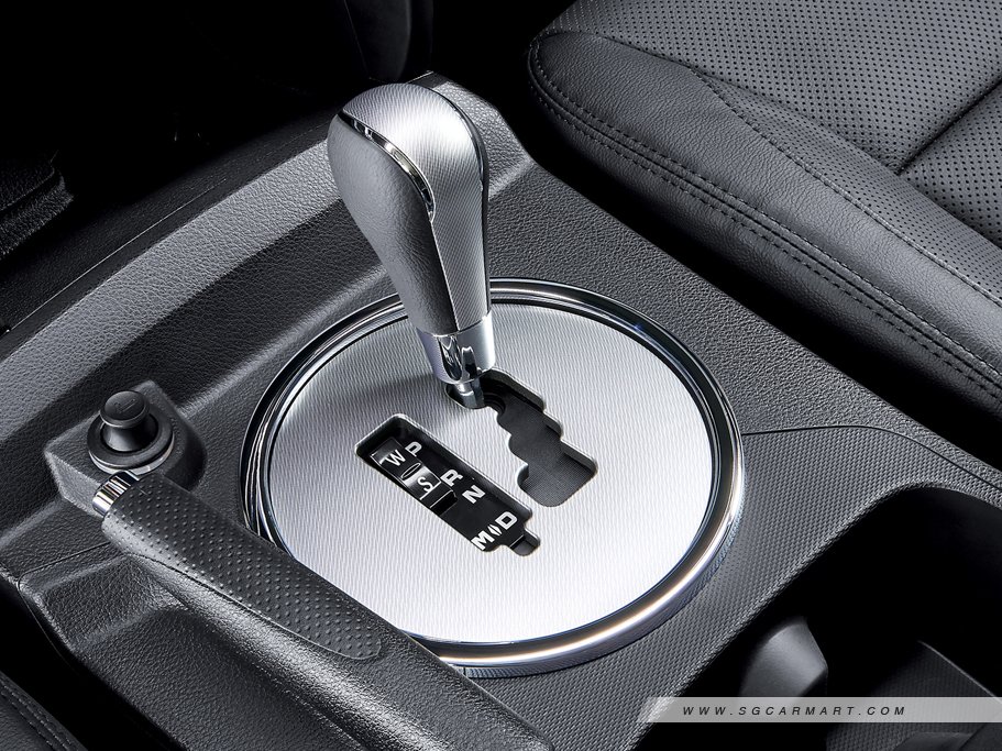 https://i.i-sgcm.com/new_cars/cars/11235/11235_g70