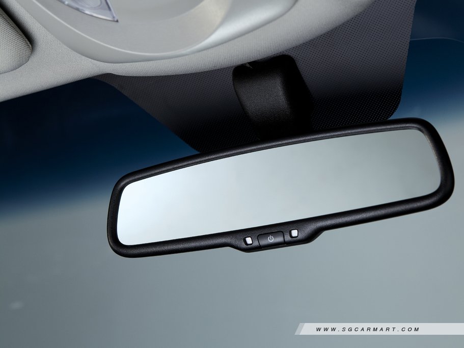 https://i.i-sgcm.com/new_cars/cars/11235/11235_g71