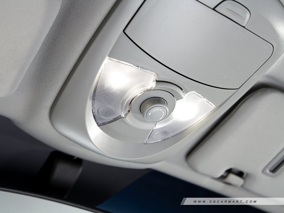 https://i.i-sgcm.com/new_cars/cars/11235/11235_g73
