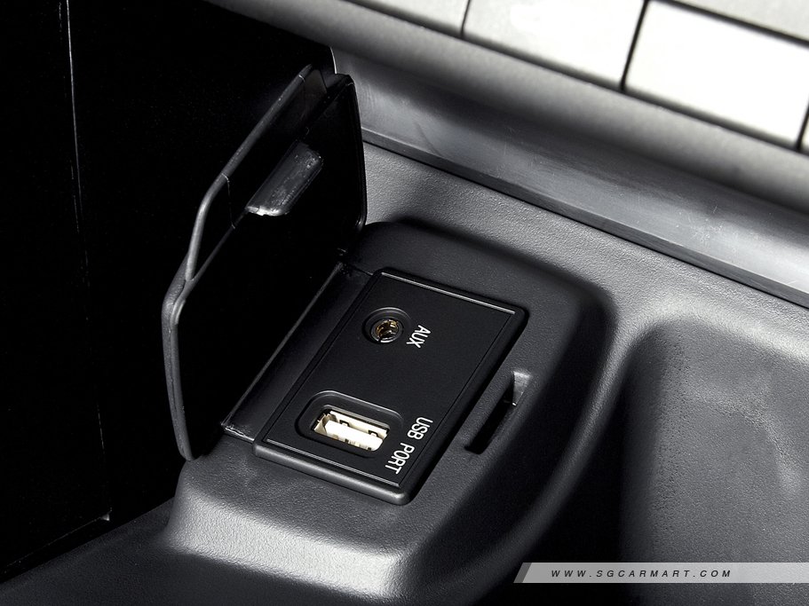 https://i.i-sgcm.com/new_cars/cars/11235/11235_g79