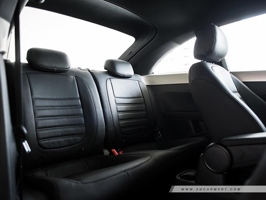 https://i.i-sgcm.com/new_cars/cars/11242/11242_g12