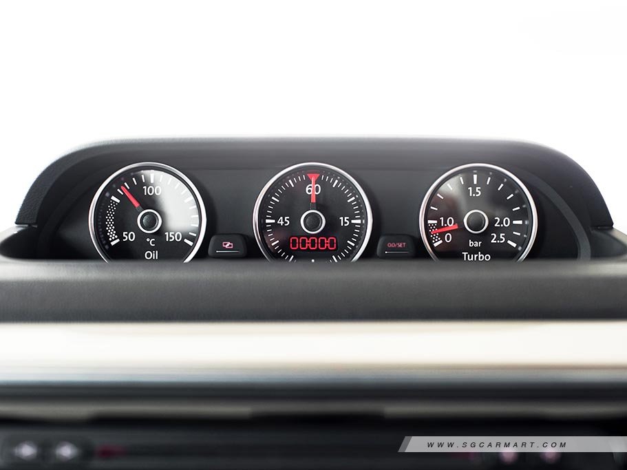 https://i.i-sgcm.com/new_cars/cars/11242/11242_g16