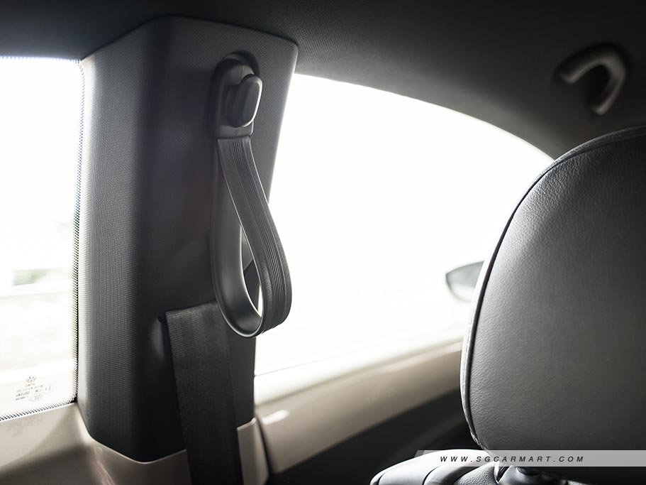 https://i.i-sgcm.com/new_cars/cars/11242/11242_g24