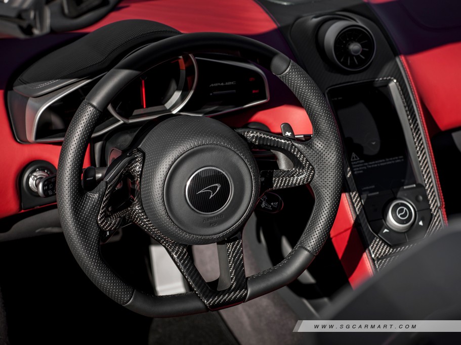 https://i.i-sgcm.com/new_cars/cars/11243/11243_g13