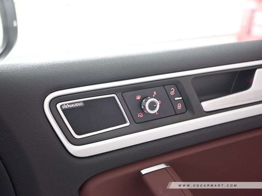 https://i.i-sgcm.com/new_cars/cars/11252/11252_g18