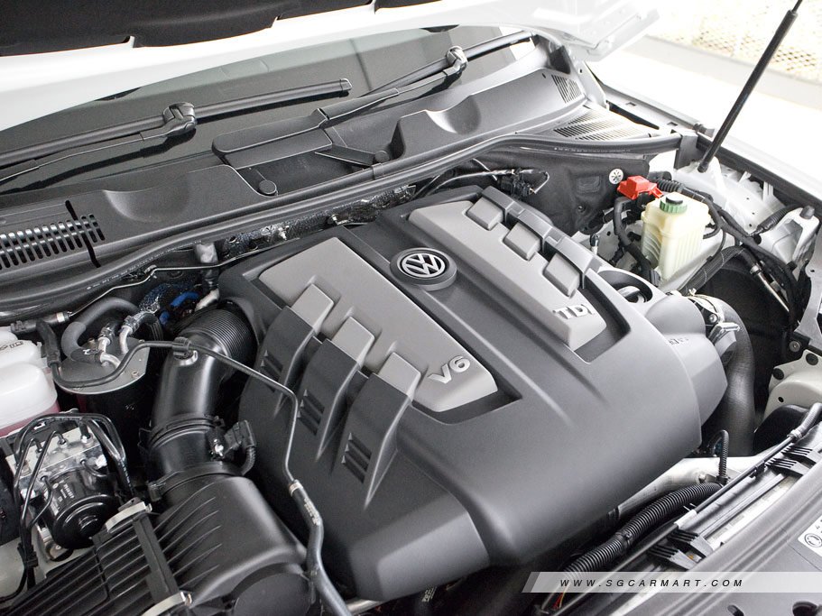 https://i.i-sgcm.com/new_cars/cars/11252/11252_g22