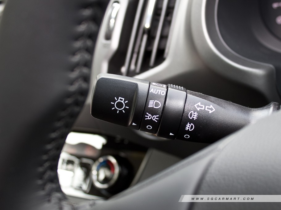 https://i.i-sgcm.com/new_cars/cars/11253/11253_g21
