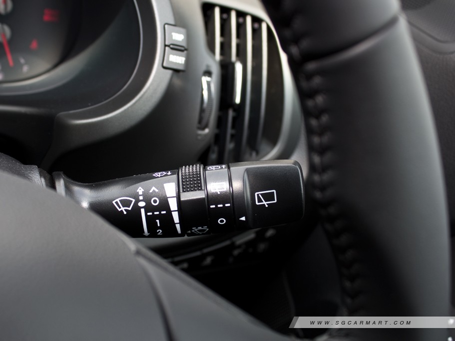 https://i.i-sgcm.com/new_cars/cars/11253/11253_g22