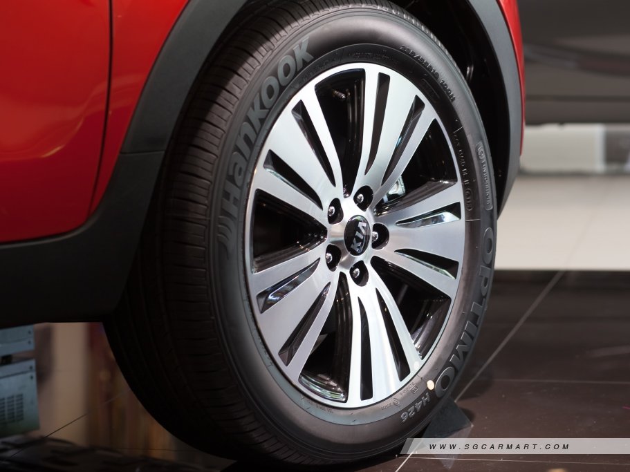 https://i.i-sgcm.com/new_cars/cars/11253/11253_g41