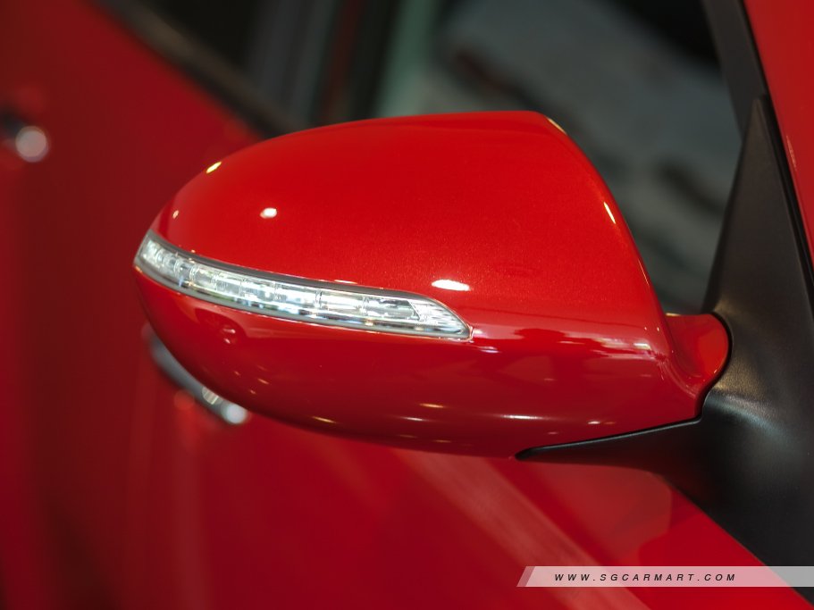 https://i.i-sgcm.com/new_cars/cars/11253/11253_g42