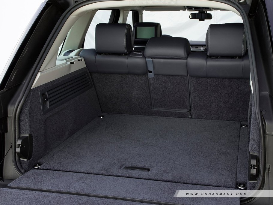 https://i.i-sgcm.com/new_cars/cars/11257/11257_g13