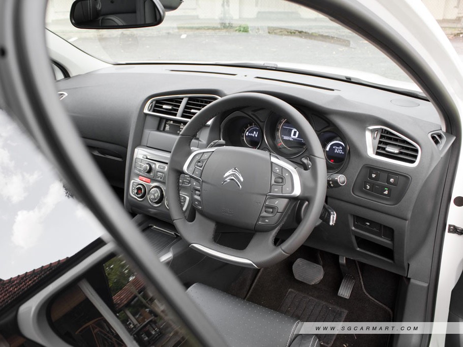 https://i.i-sgcm.com/new_cars/cars/11264/11264_g12