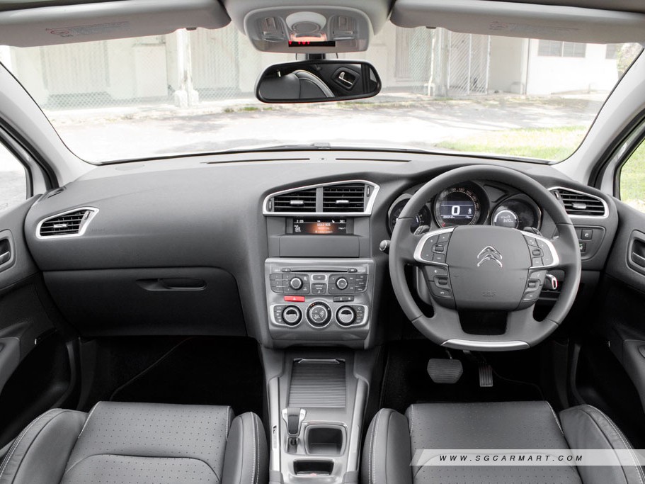 https://i.i-sgcm.com/new_cars/cars/11264/11264_g13