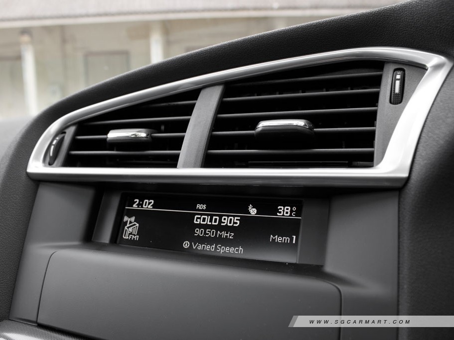 https://i.i-sgcm.com/new_cars/cars/11264/11264_g21