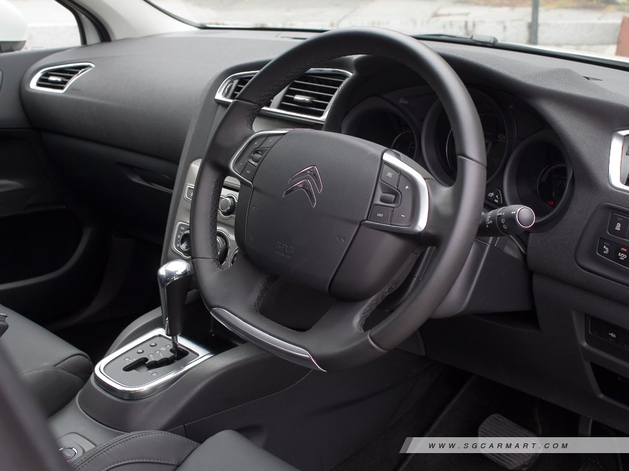 https://i.i-sgcm.com/new_cars/cars/11264/11264_g41