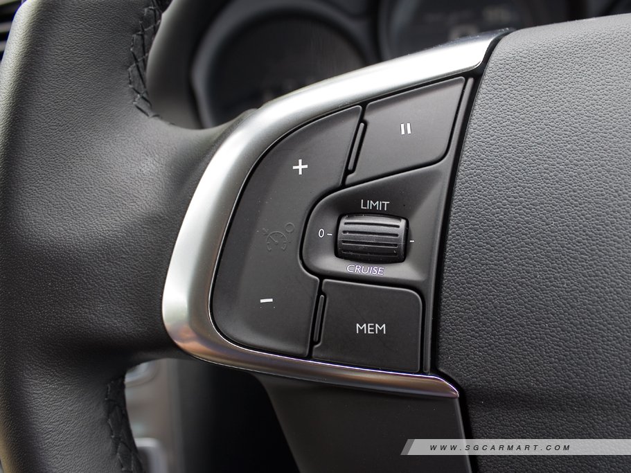 https://i.i-sgcm.com/new_cars/cars/11264/11264_g42