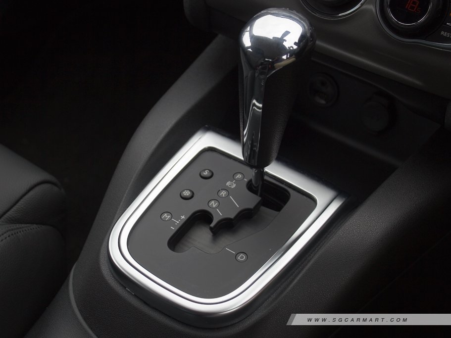 https://i.i-sgcm.com/new_cars/cars/11264/11264_g48