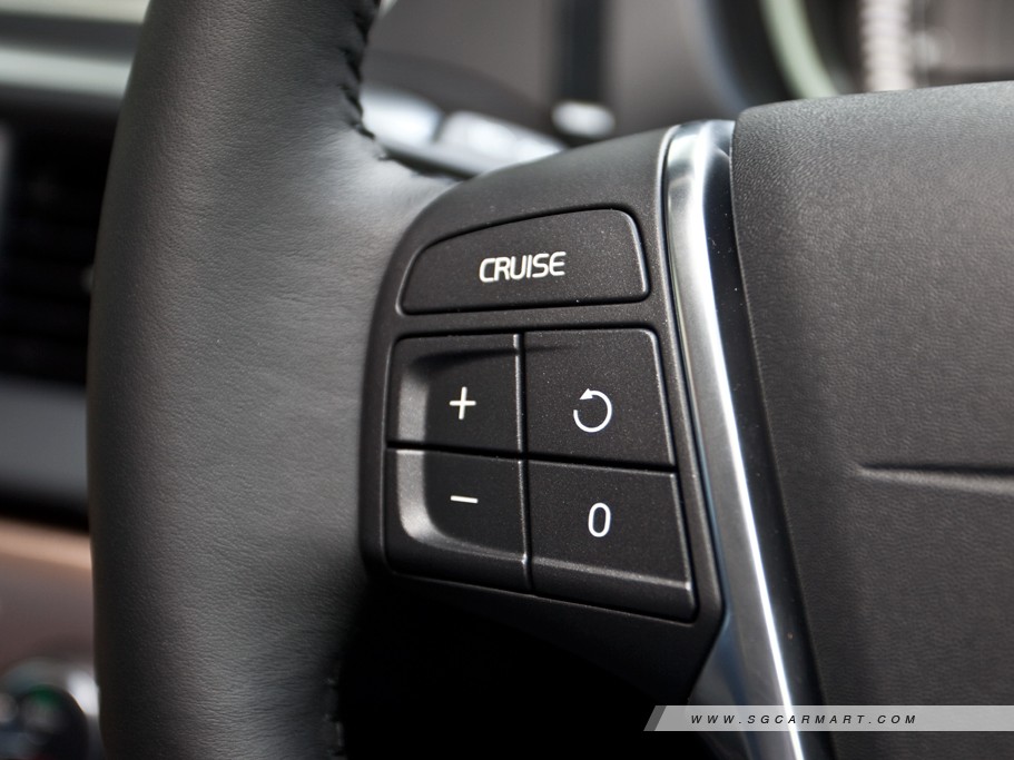 https://i.i-sgcm.com/new_cars/cars/11266/11266_g17