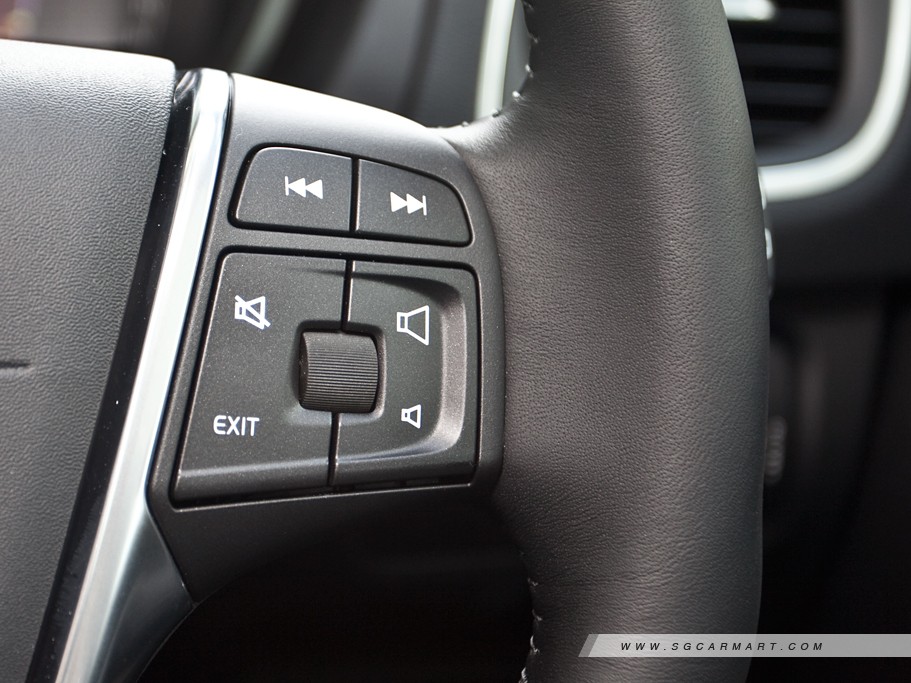 https://i.i-sgcm.com/new_cars/cars/11266/11266_g18
