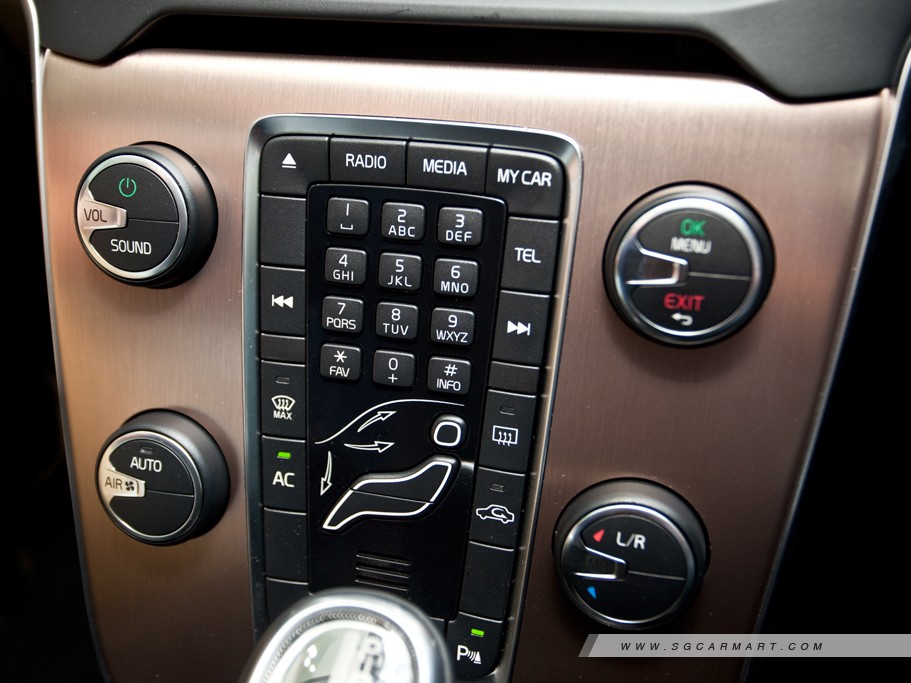 https://i.i-sgcm.com/new_cars/cars/11266/11266_g21