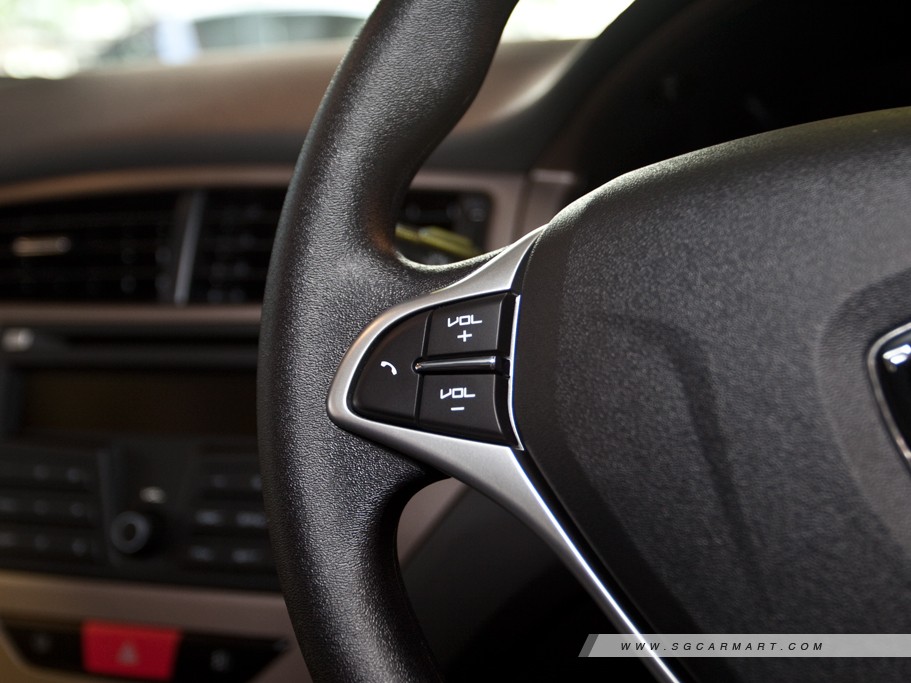 https://i.i-sgcm.com/new_cars/cars/11267/11267_g11