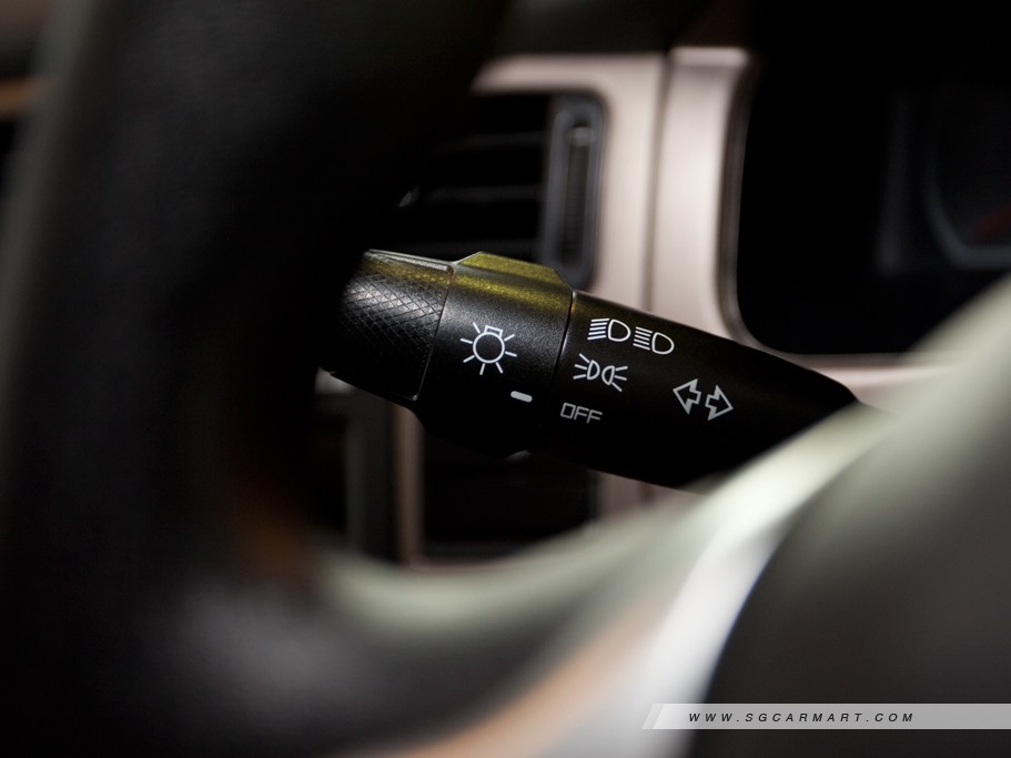 https://i.i-sgcm.com/new_cars/cars/11267/11267_g13
