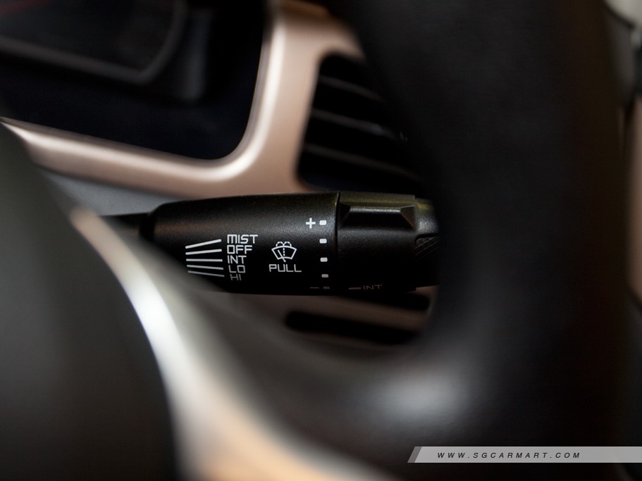 https://i.i-sgcm.com/new_cars/cars/11267/11267_g14