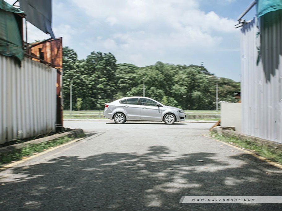 https://i.i-sgcm.com/new_cars/cars/11267/11267_g23