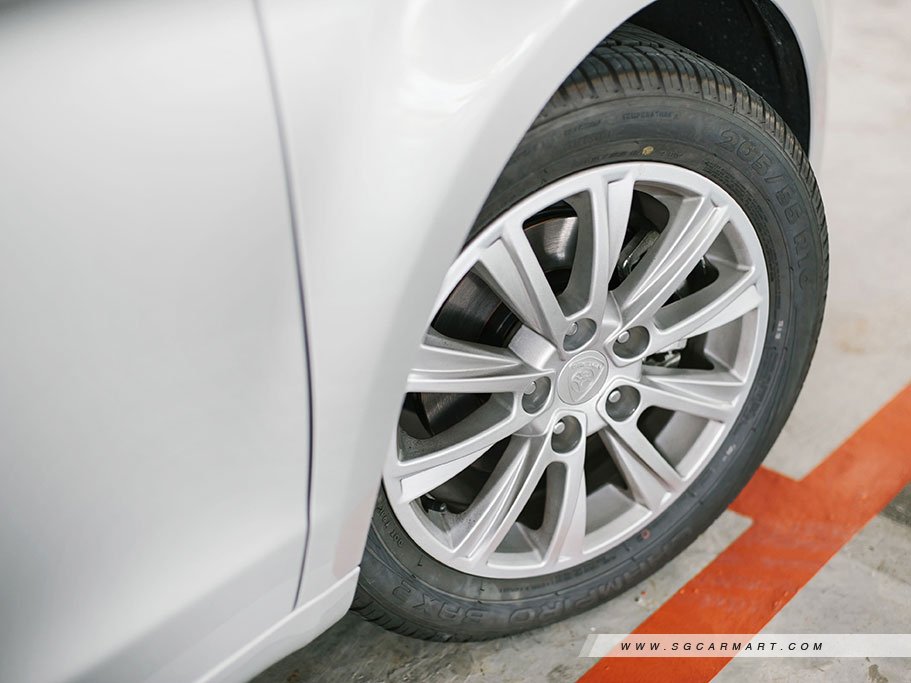 https://i.i-sgcm.com/new_cars/cars/11267/11267_g32