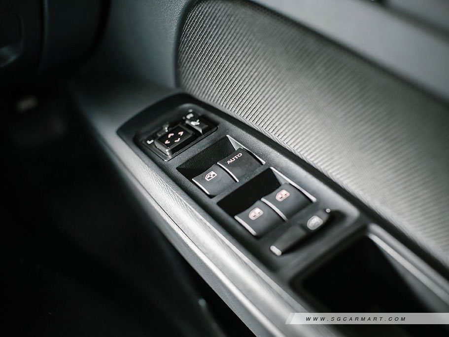 https://i.i-sgcm.com/new_cars/cars/11267/11267_g46