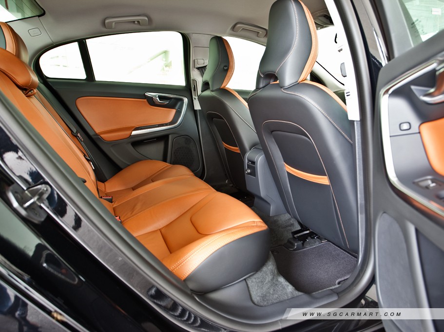 https://i.i-sgcm.com/new_cars/cars/11270/11270_g10