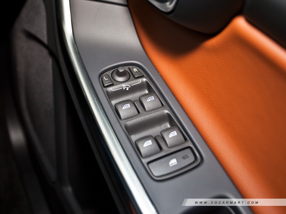 https://i.i-sgcm.com/new_cars/cars/11270/11270_g20