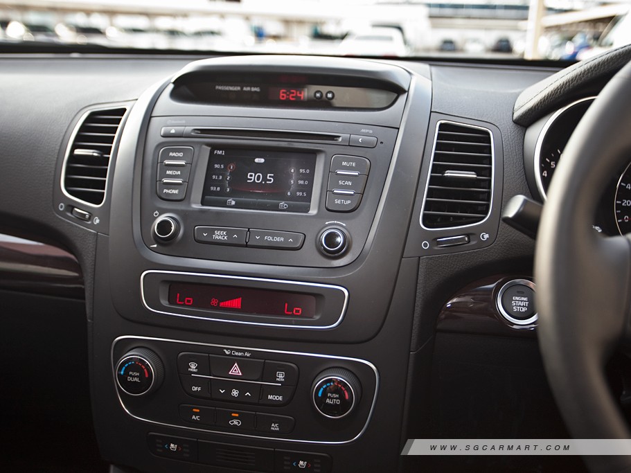 https://i.i-sgcm.com/new_cars/cars/11275/11275_g16