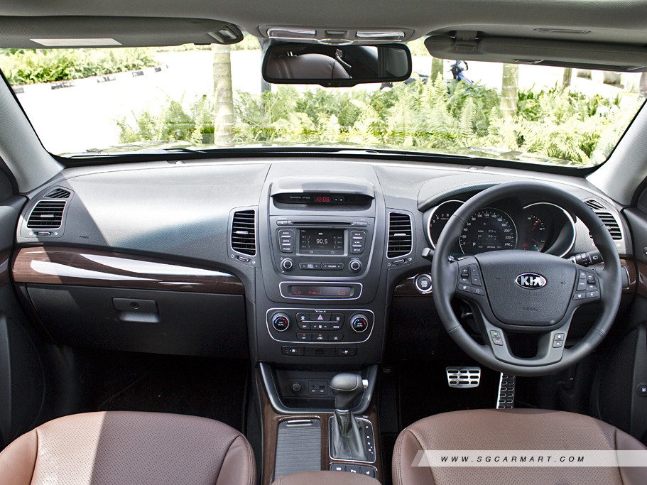 https://i.i-sgcm.com/new_cars/cars/11275/11275_g9