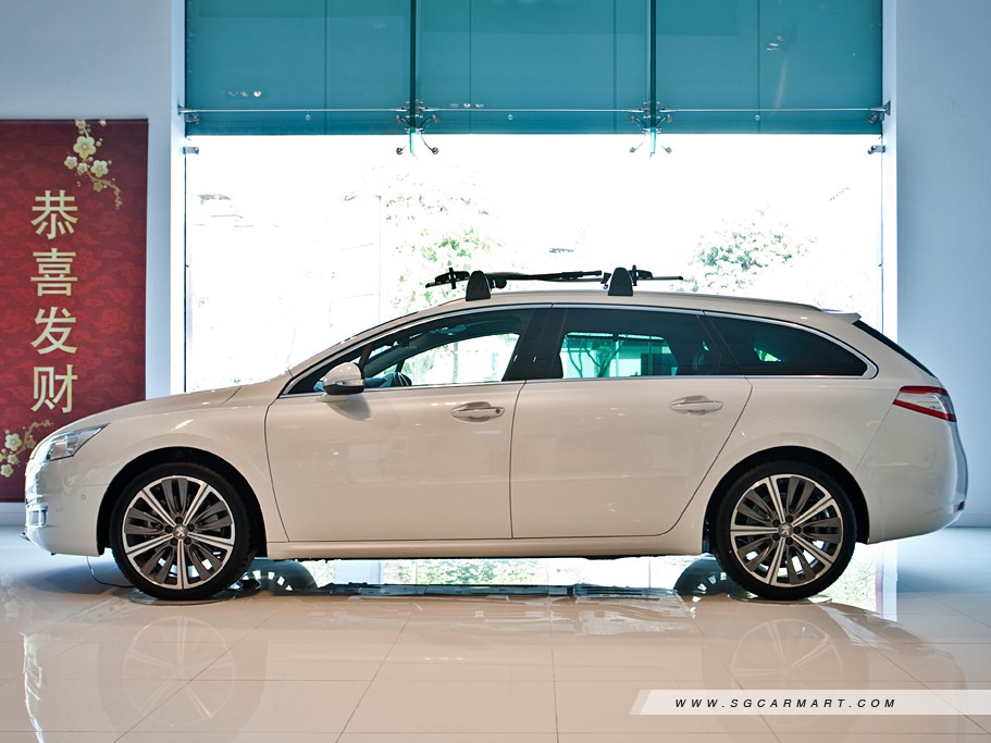 https://i.i-sgcm.com/new_cars/cars/11279/11279_g2