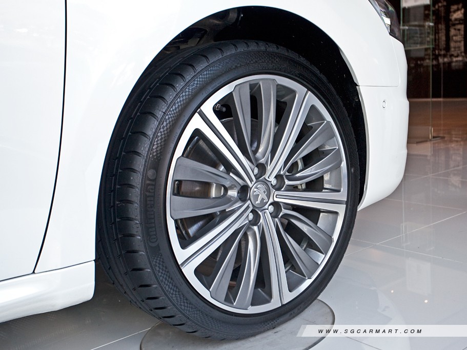 https://i.i-sgcm.com/new_cars/cars/11279/11279_g6