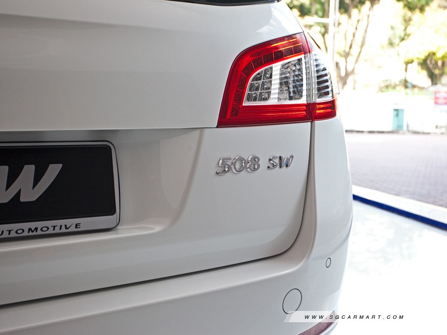 https://i.i-sgcm.com/new_cars/cars/11279/11279_g8