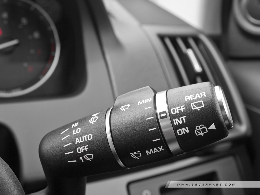 https://i.i-sgcm.com/new_cars/cars/11280/11280_g26