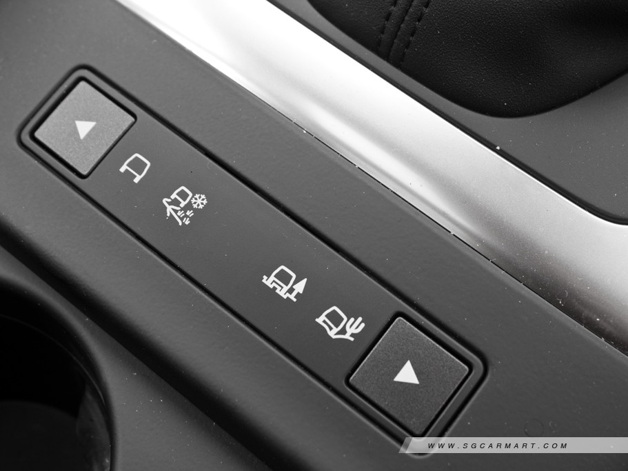 https://i.i-sgcm.com/new_cars/cars/11280/11280_g33