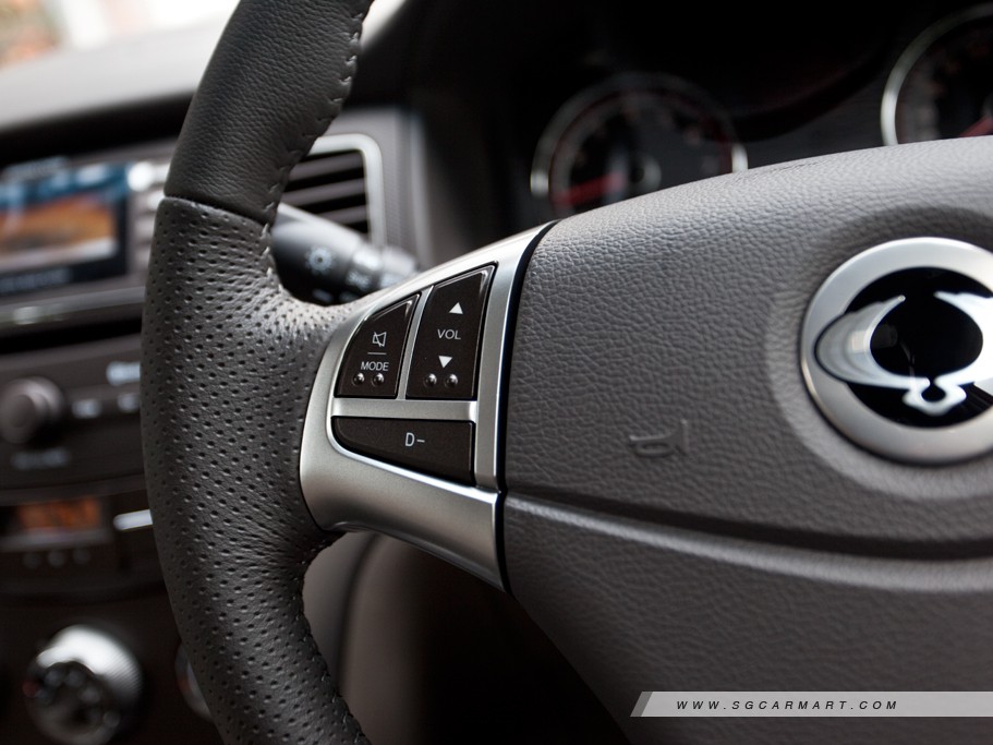 https://i.i-sgcm.com/new_cars/cars/11281/11281_g14