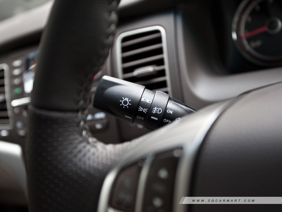 https://i.i-sgcm.com/new_cars/cars/11281/11281_g17