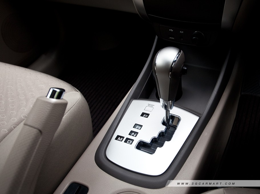 https://i.i-sgcm.com/new_cars/cars/11281/11281_g25