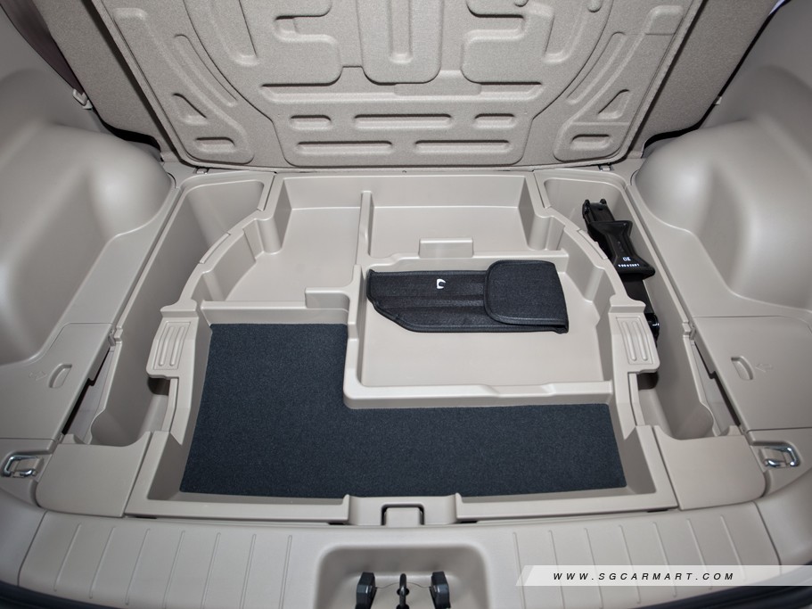 https://i.i-sgcm.com/new_cars/cars/11281/11281_g30