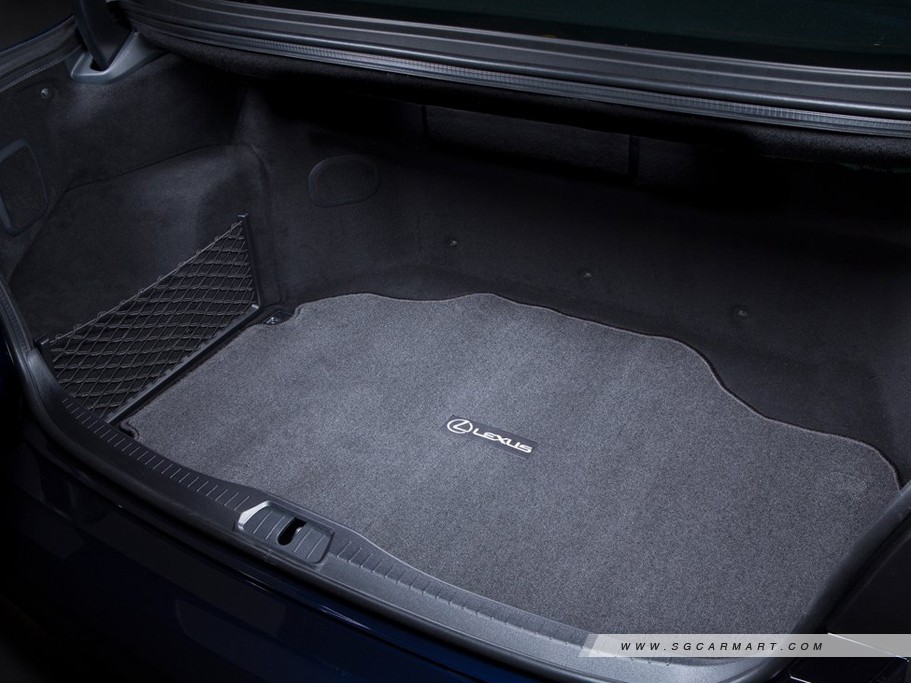 https://i.i-sgcm.com/new_cars/cars/11284/11284_g10