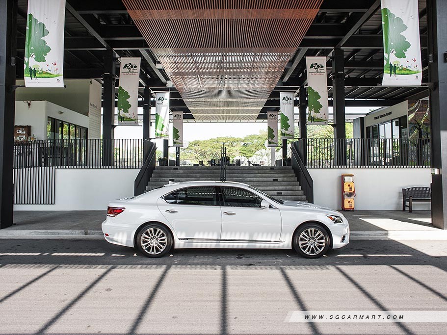 https://i.i-sgcm.com/new_cars/cars/11284/11284_g12